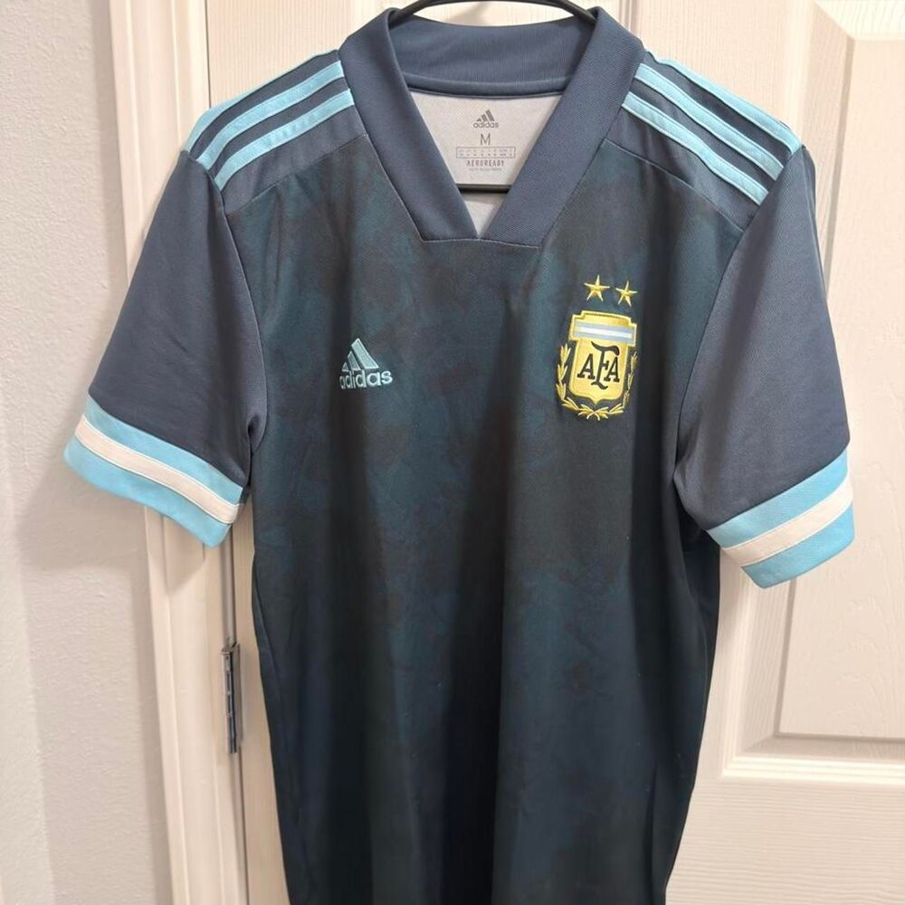 Adidas Men's T-shirt